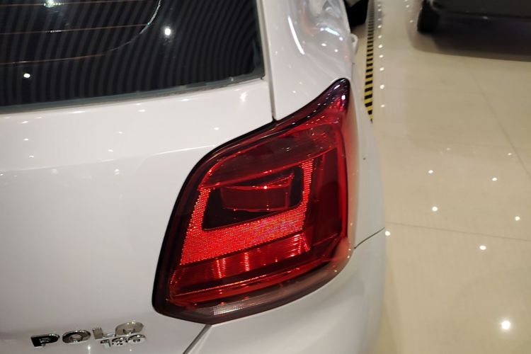Volkswagen Polo 2017 #8 Volkswagen Polo 2017 car image #8