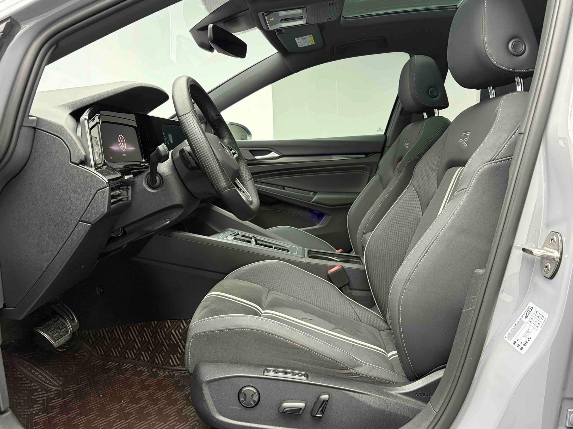 2022 #11 2022 car image #11
