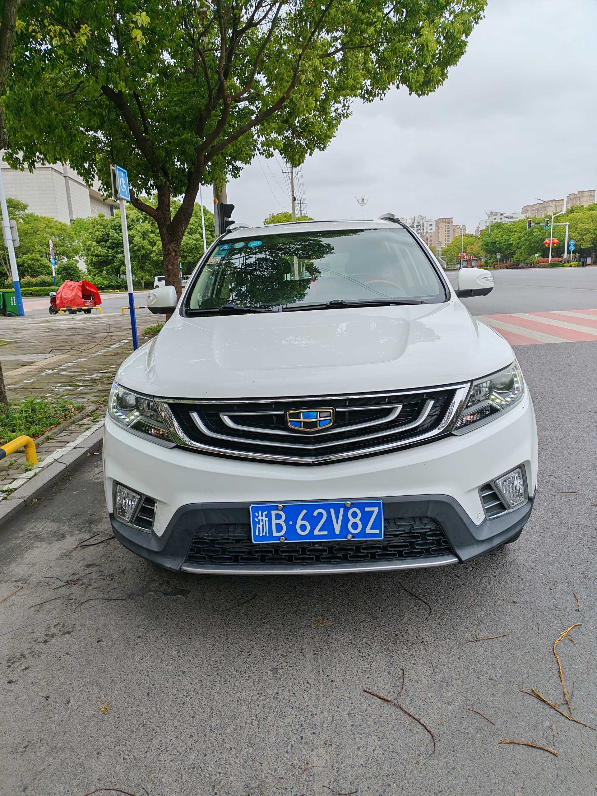 GEELY Vision X6 2018 #2 GEELY Vision X6 2018 car image #2