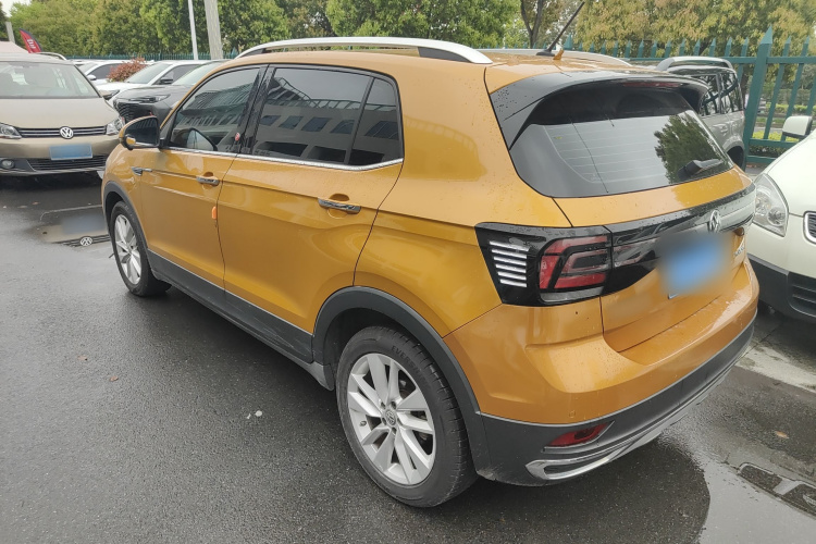Volkswagen T-Cross 2020 car image #5