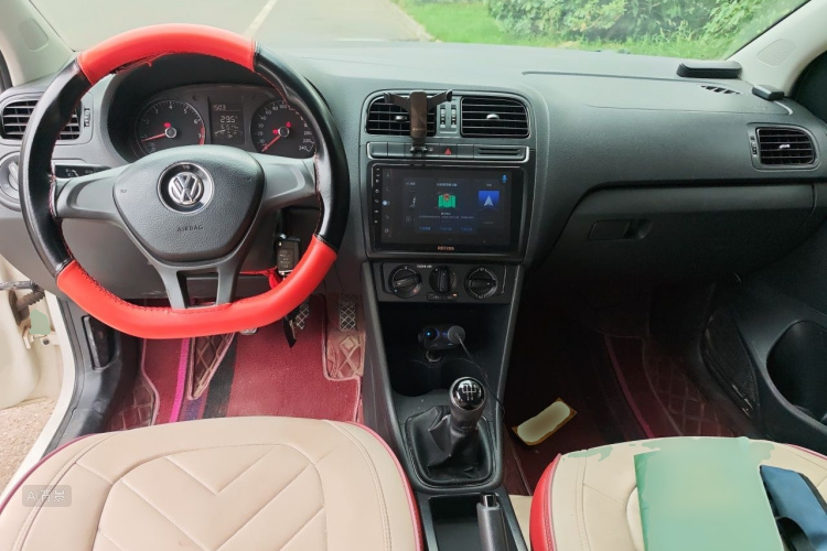 Volkswagen Polo 2016 #11 Volkswagen Polo 2016 car image #11
