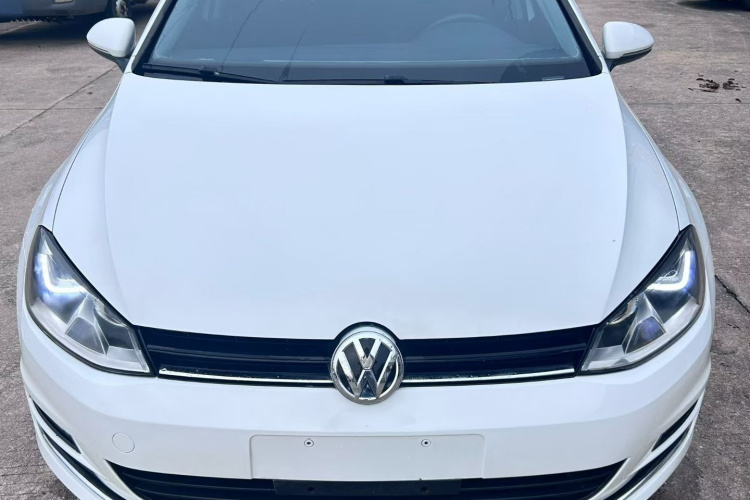 Volkswagen Golf 2015 car image #3