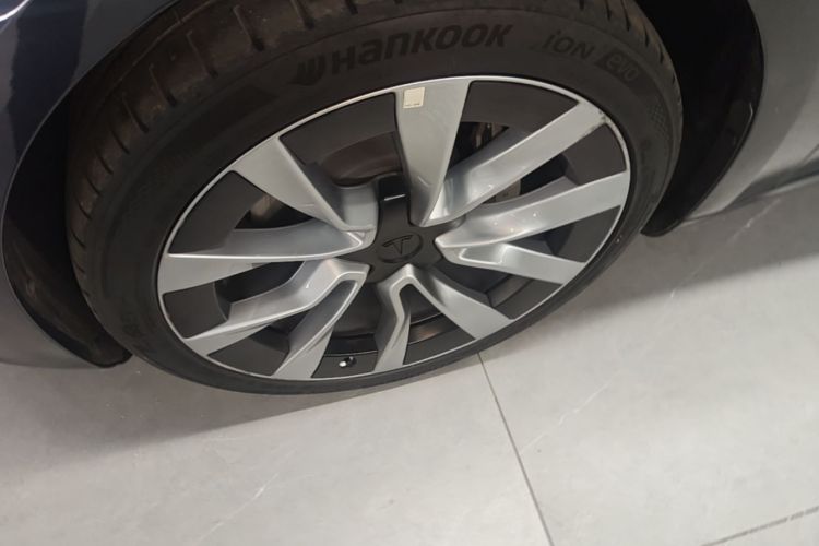 Tesla Model 3 2024 #9 Tesla Model 3 2024 car image #9