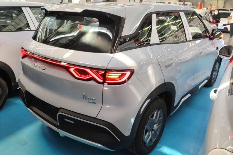 BYD YuanUP 2026 car image #7