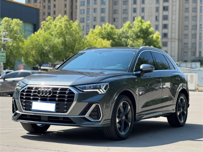 Audi Q3 2023 Audi Q3 2023 car image