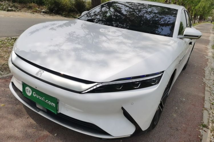 BYD Han 2022 صورة سيارة #2