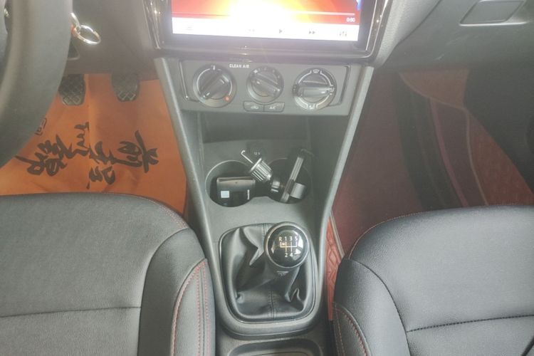 Volkswagen Polo 2019 #14 Volkswagen Polo 2019 car image #14