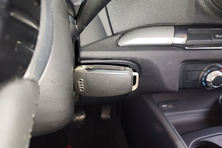 Audi A3 2020 car image #9