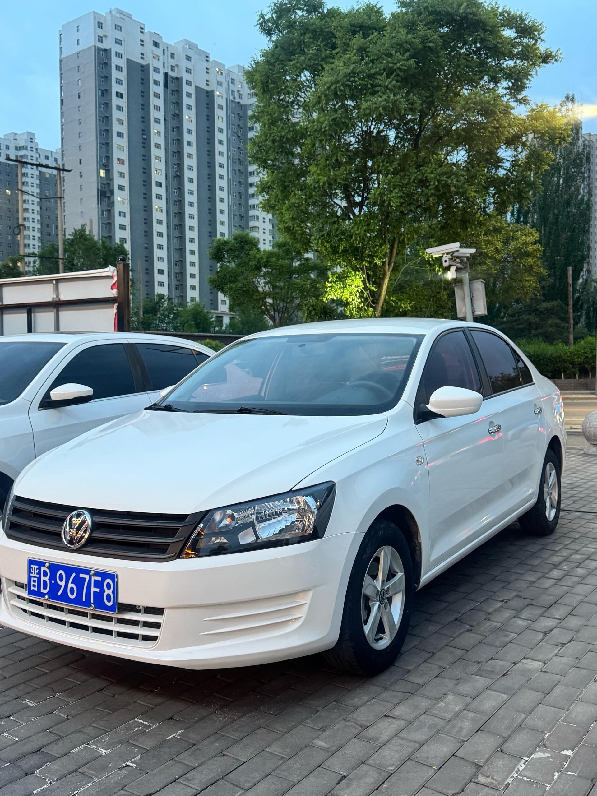 Volkswagen Santana 2014 car image 