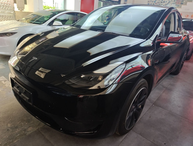 Tesla Model Y 2022 Tesla Model Y 2022 car image