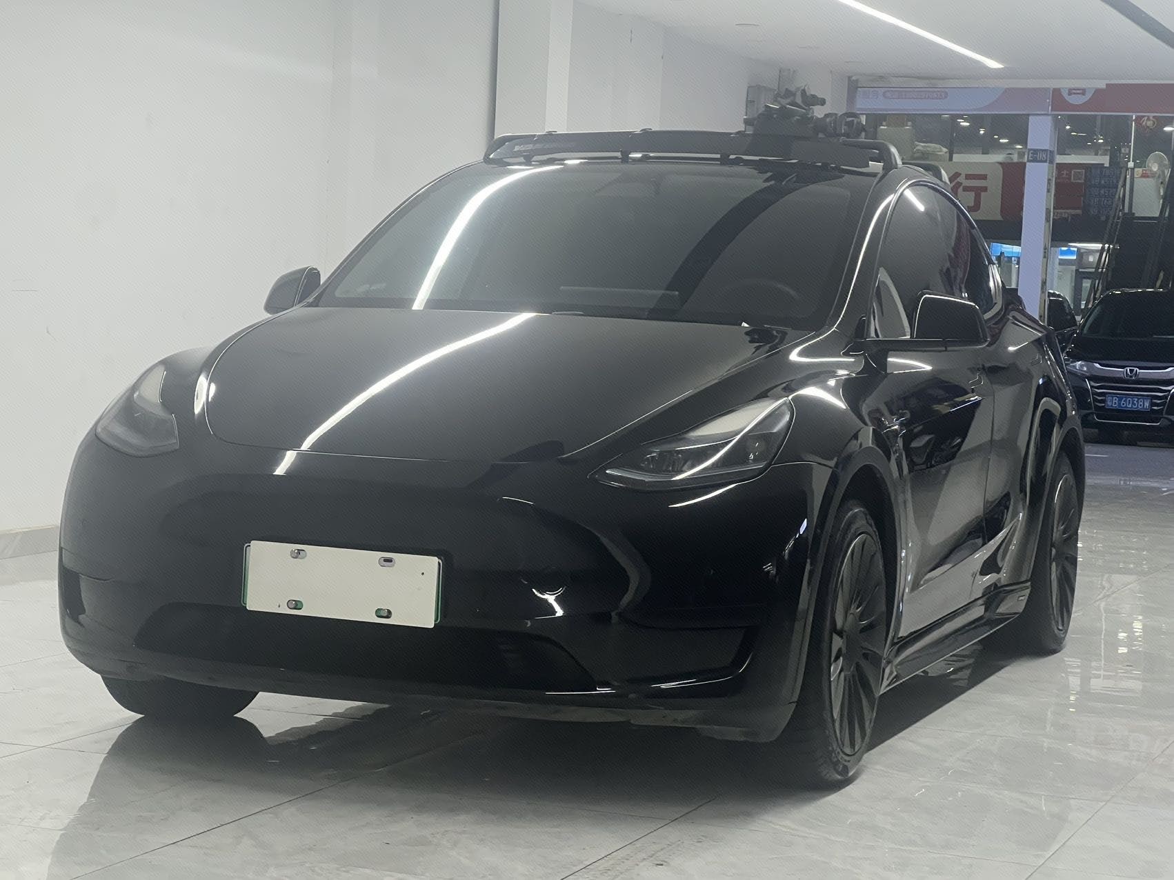 Tesla Model Y 2023 Tesla Model Y 2023 immagine di auto