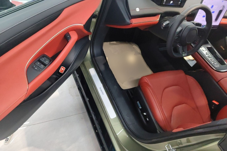 MI SU7 2024 car image #10