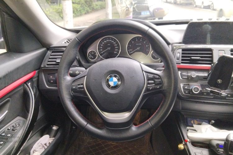 BMW 3 Series 2015 car image #12