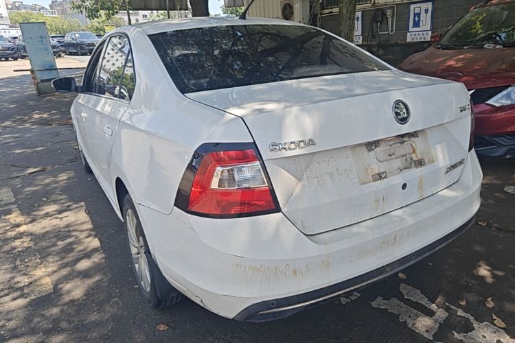 Skoda Rapid 2019 #5 Skoda Rapid 2019 image de voiture #5