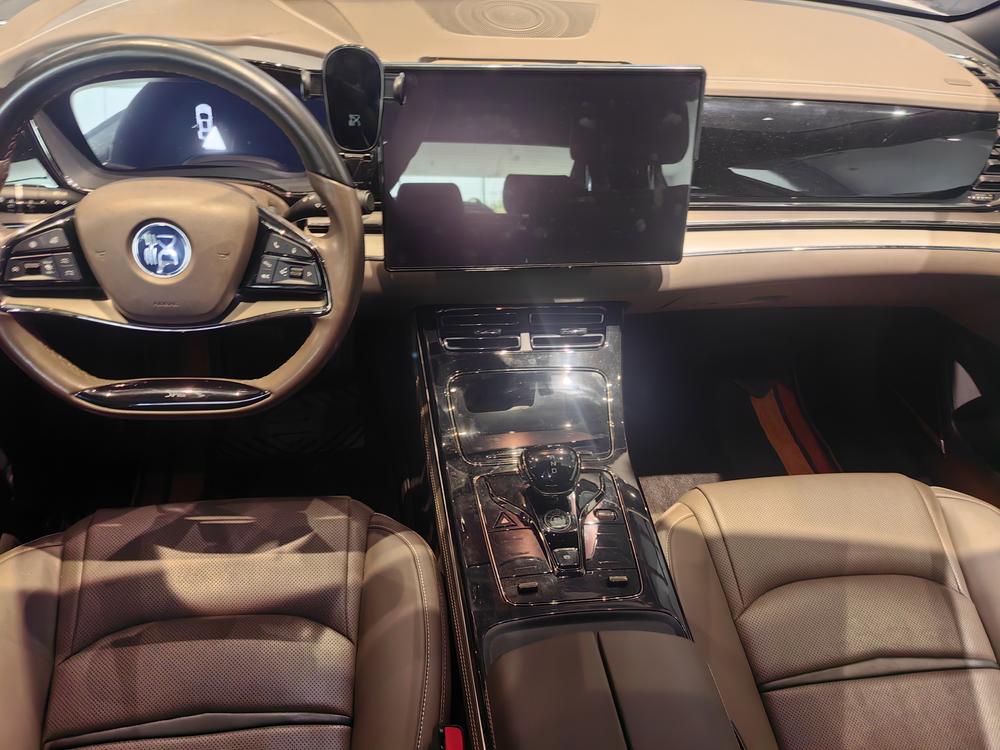 BYD Han 2022 car image #15