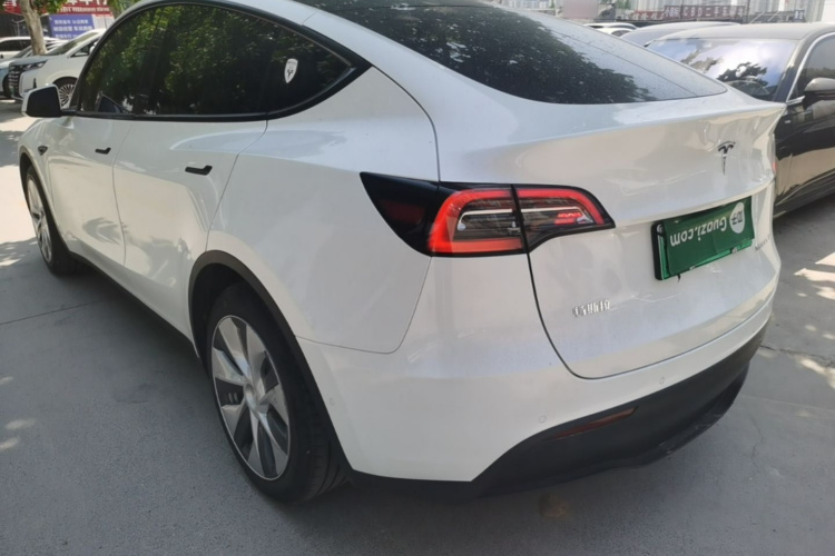 Tesla Model Y 2022 #5 Tesla Model Y 2022 immagine di auto #5
