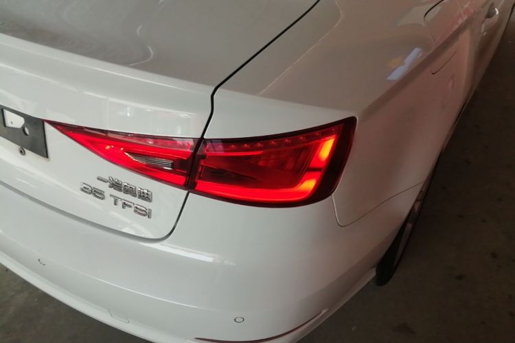 Audi A3 2016 car image #8