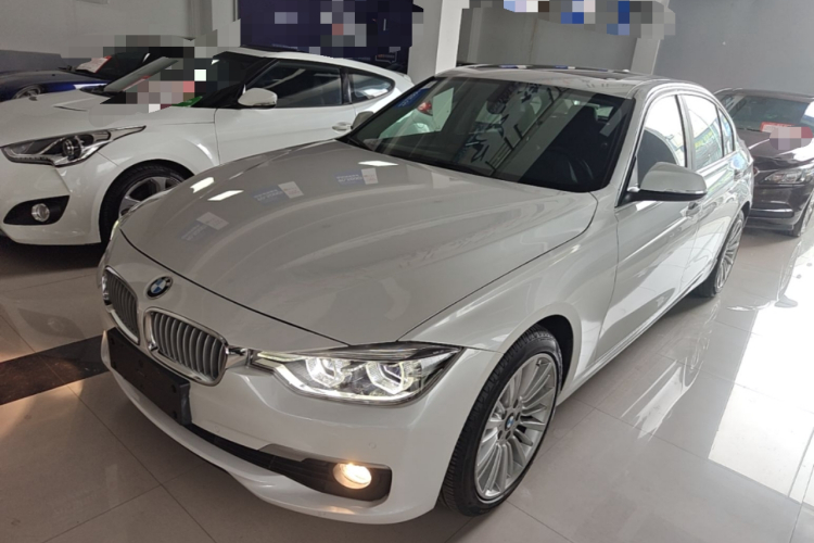 BMW 3 Series 2018 car image #2