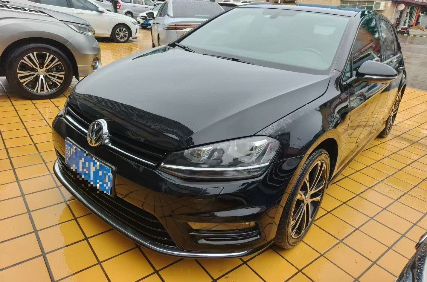 Volkswagen Golf 2015 car image 