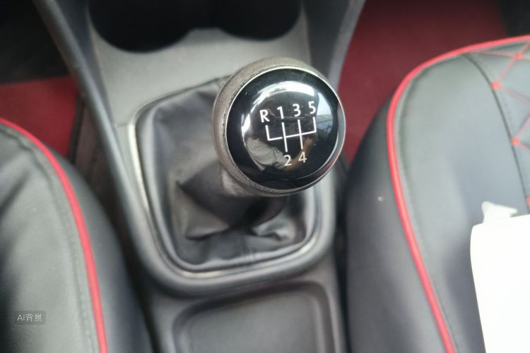 Volkswagen Polo 2015 car image #16
