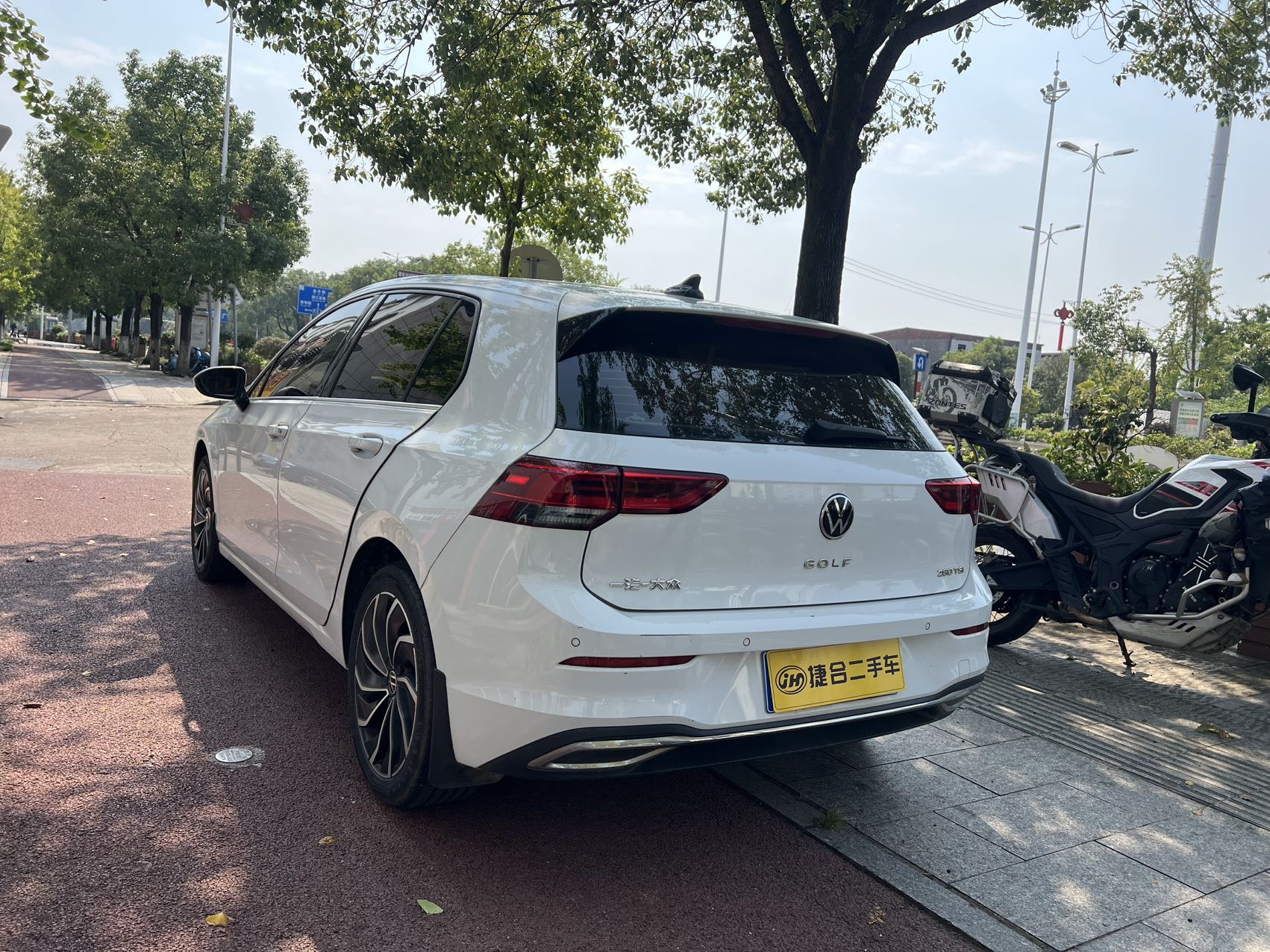 Volkswagen Golf 2020 car image #4