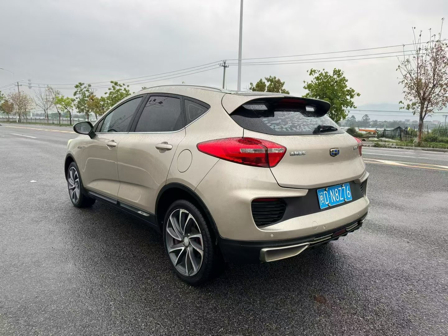 GEELY Emgrand GS 2019 car image #9