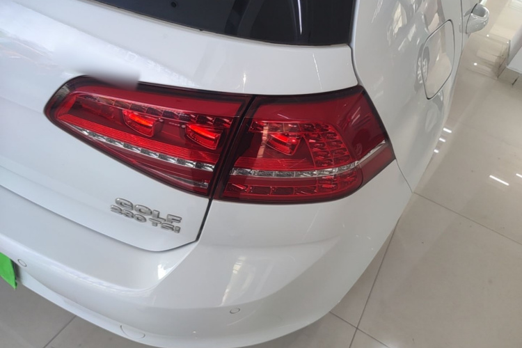 Volkswagen Golf 2016 car image #8