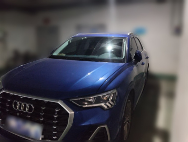 Audi Q3 2021 car image 