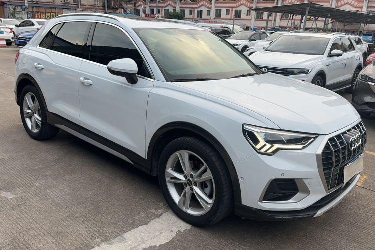 Audi Q3 2022 #4 Audi Q3 2022 car image #4