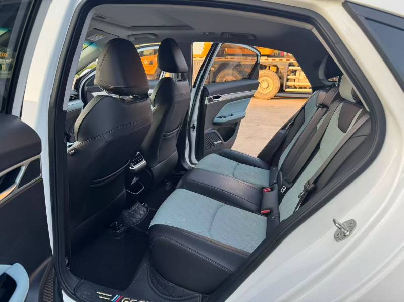 GEELY Emgrand L 2022 car image #3