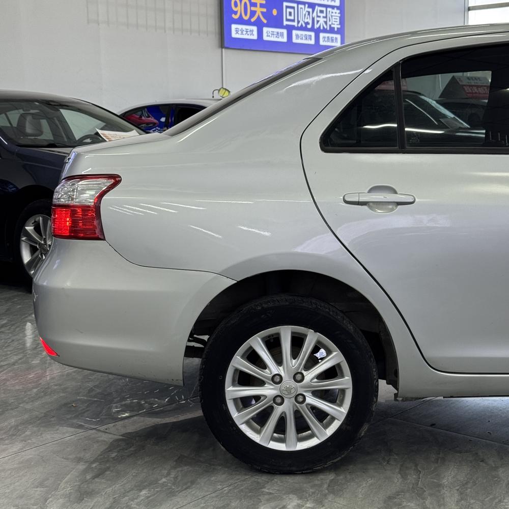 Toyota Vios 2010 car image #8