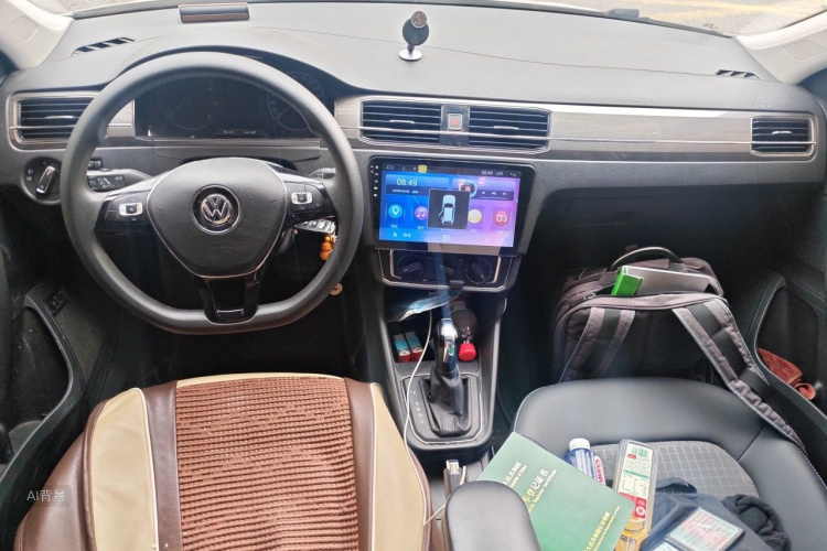 Volkswagen Santana 2016 car image #11
