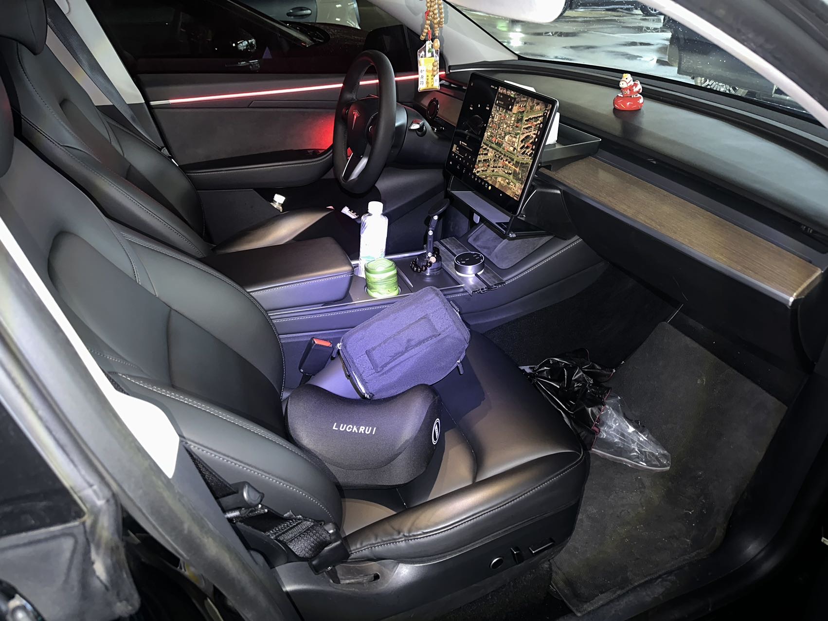 Tesla Model Y 2021 #6 Tesla Model Y 2021 car image #6