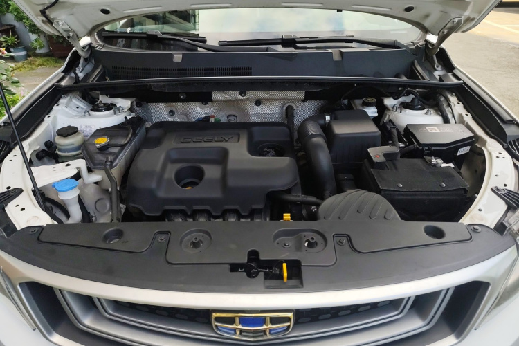 GEELY Vision X6 2018 immagine di auto #22