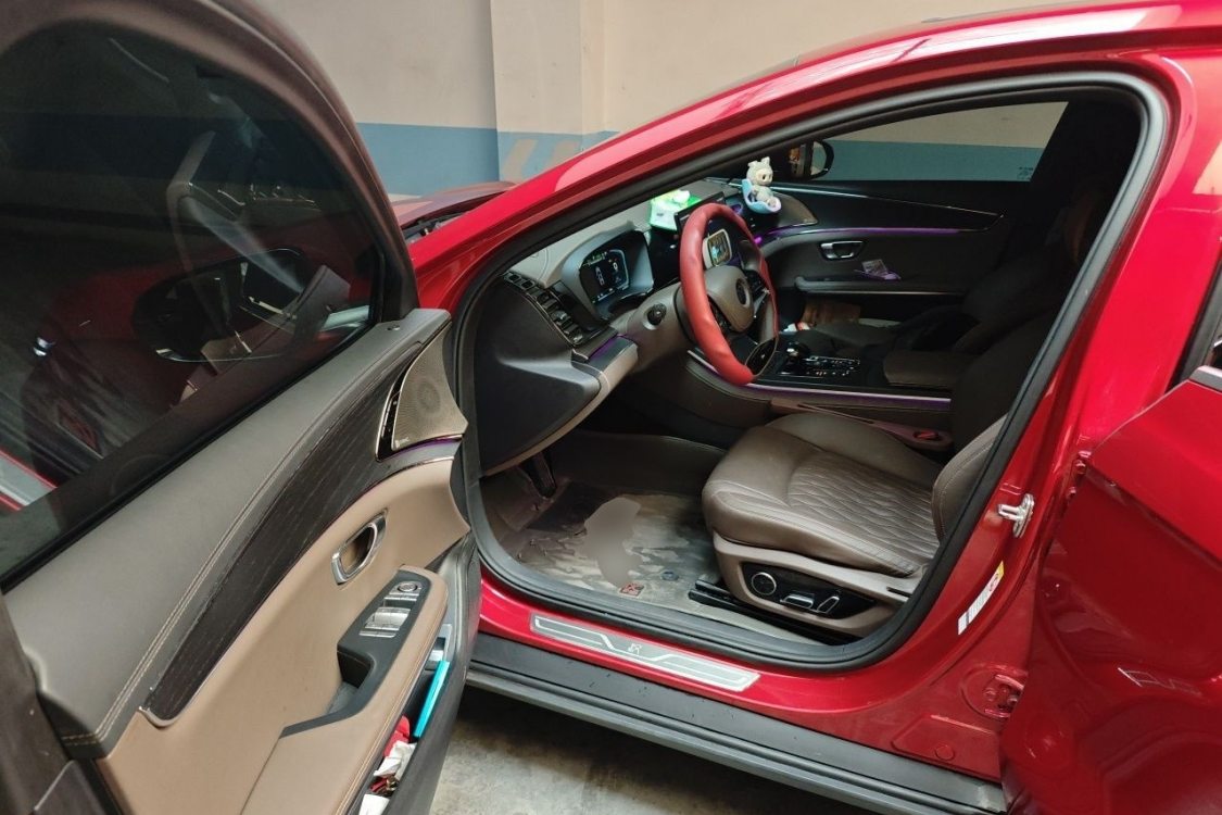 BYD Han 2021 صورة سيارة #23