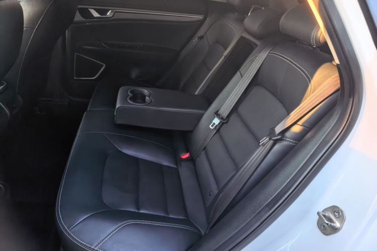 GEELY Emgrand GS 2018 car image #11