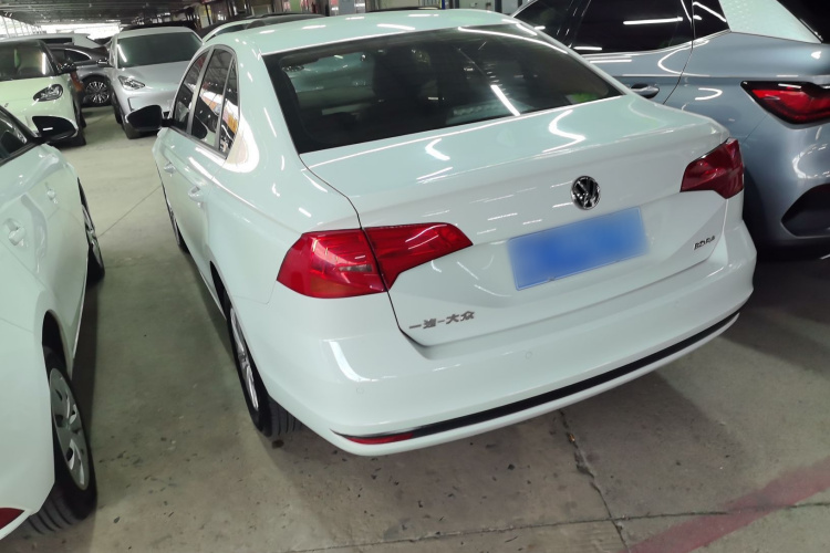 Volkswagen Bora 2018 car image #7
