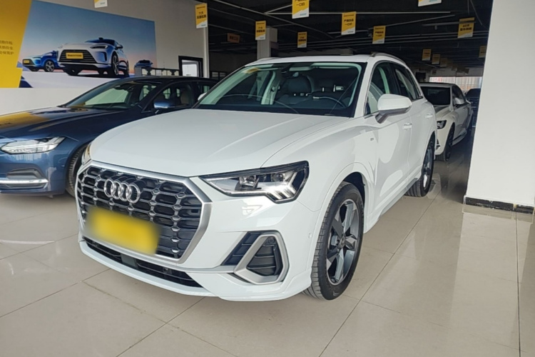 Audi Q3 2023 #2 Audi Q3 2023 car image #2