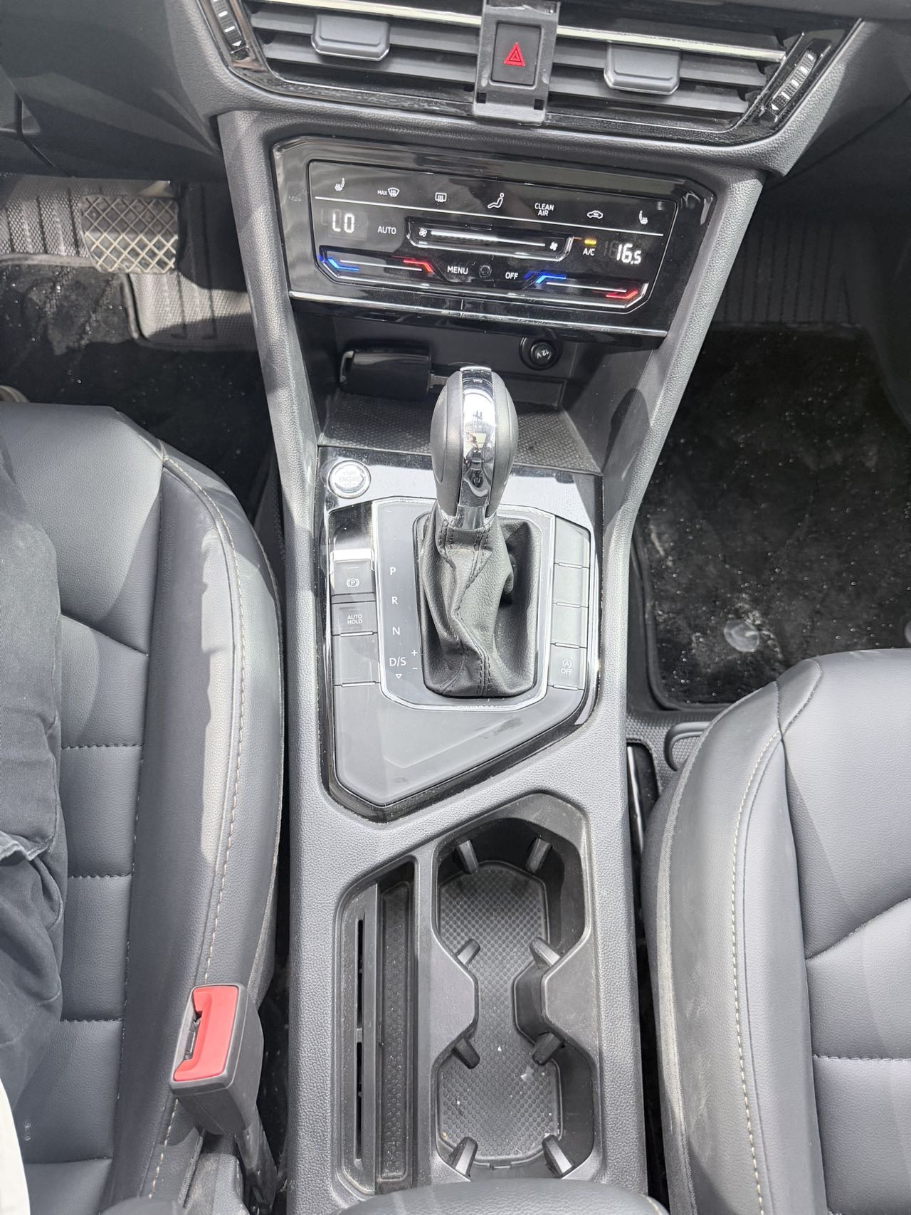 Volkswagen Tharu 2023 imagen de coche #11