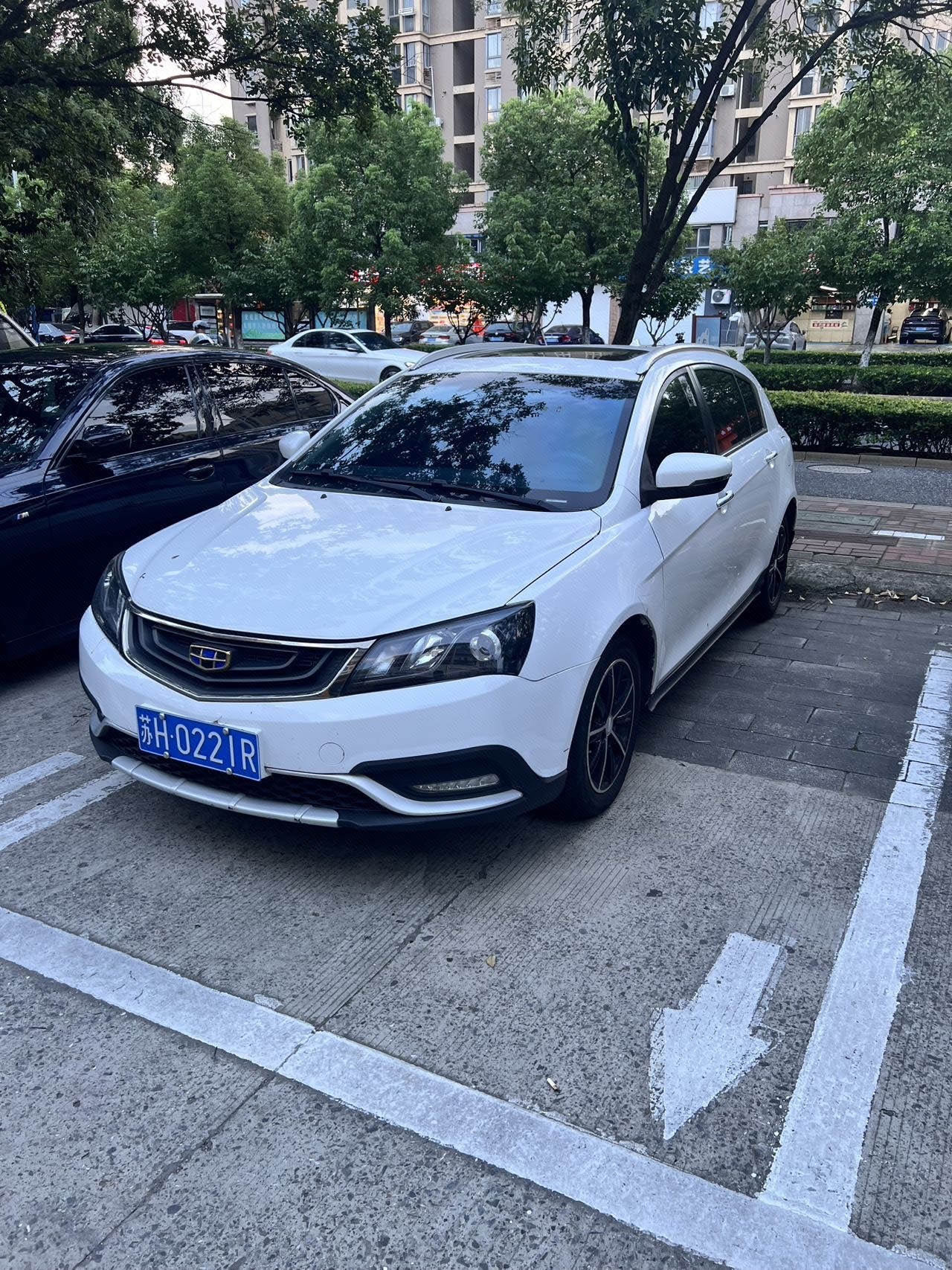 GEELY Emgrand 2017 car image 
