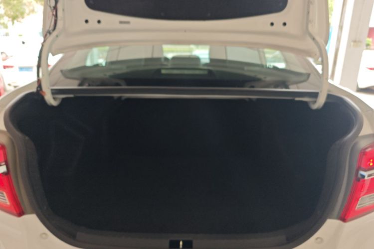 Toyota Vios 2017 immagine di auto #19