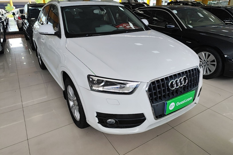 Audi Q3 2016 car image #4