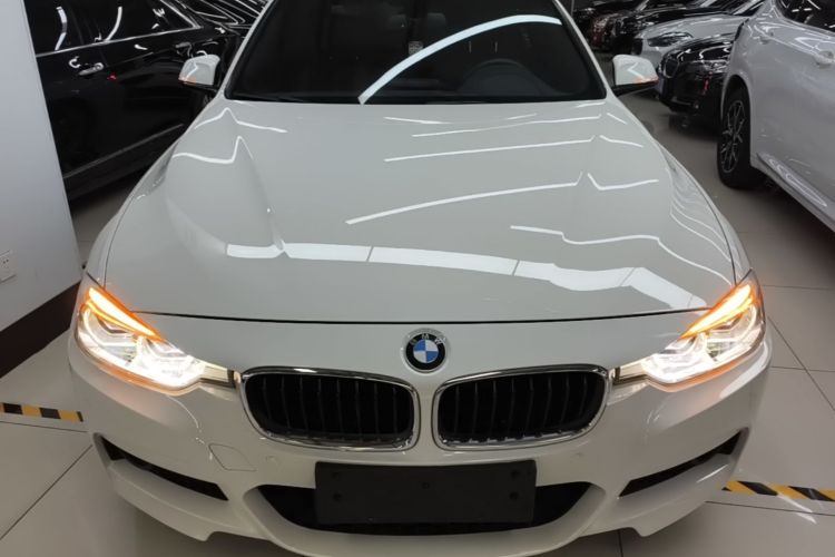 BMW 3 Series 2019 #3 BMW 3 Series 2019 car image #3