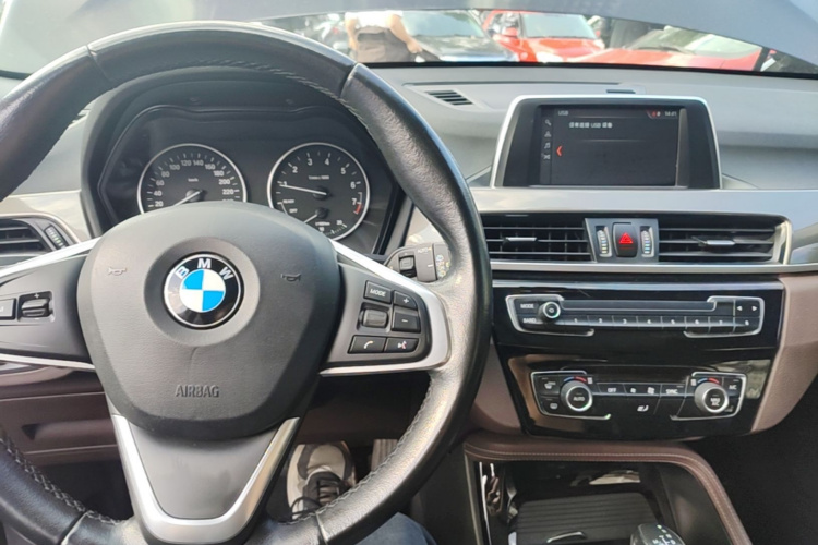 BMW X1 2018 #10 BMW X1 2018 car image #10