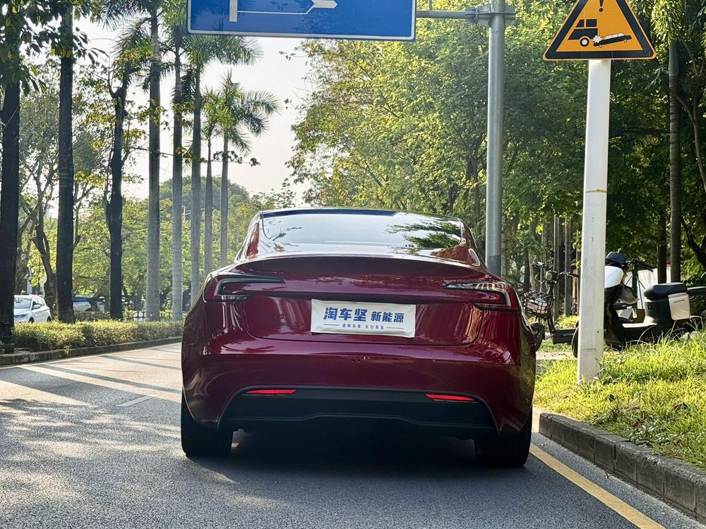 特斯拉 Model 3 2026 汽车图片 #5