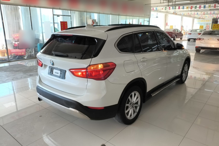 BMW X1 2018 #5 BMW X1 2018 car image #5