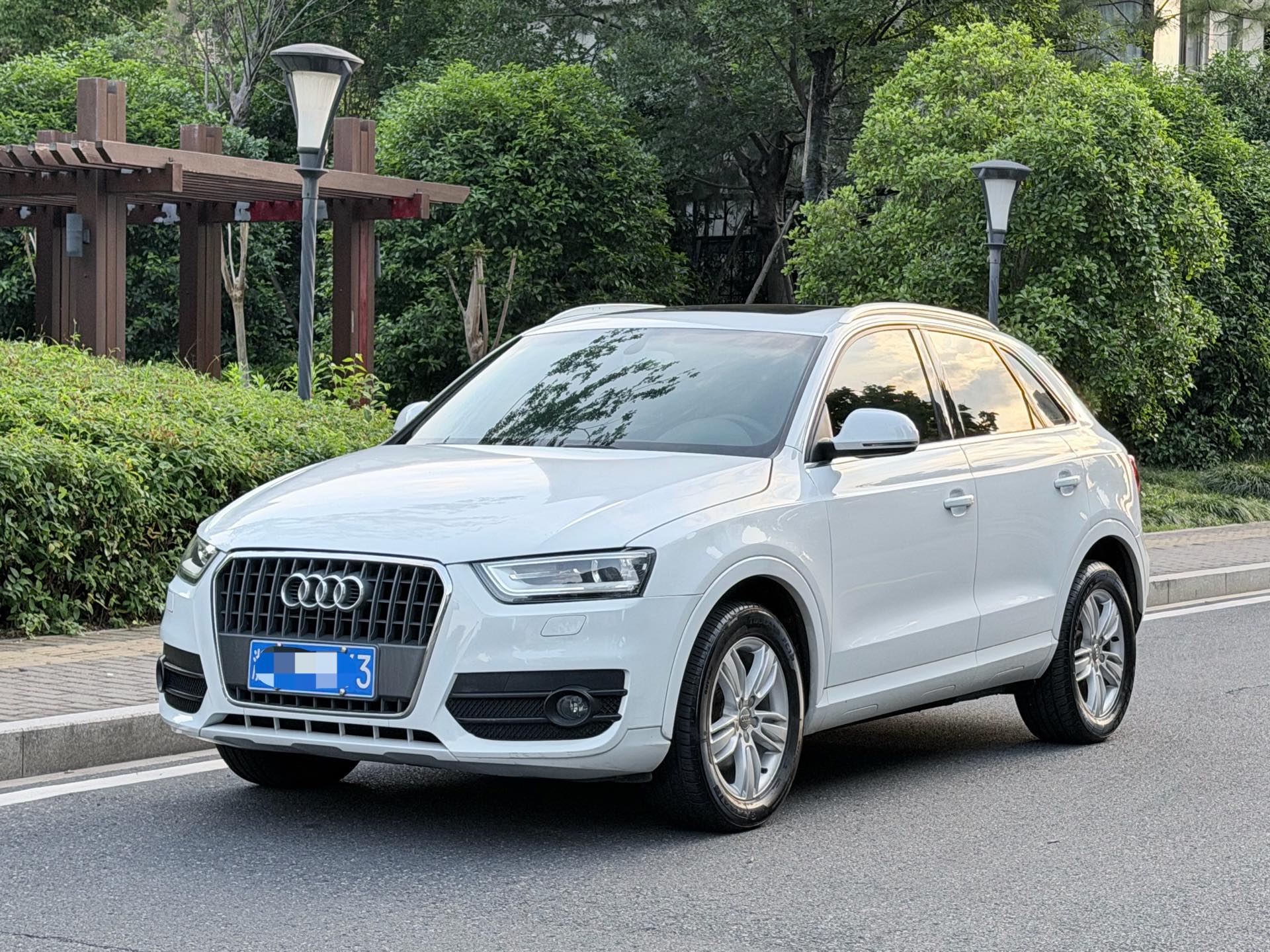 2015 2015 car image