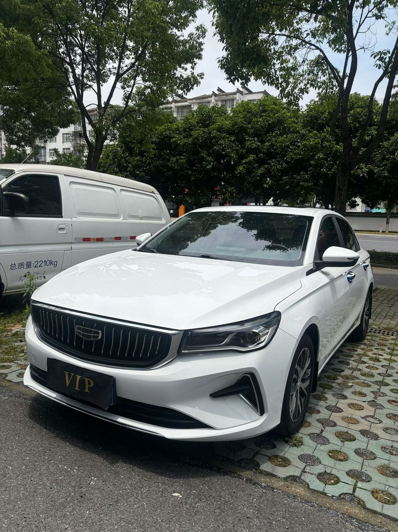 GEELY Emgrand 2023 car image 