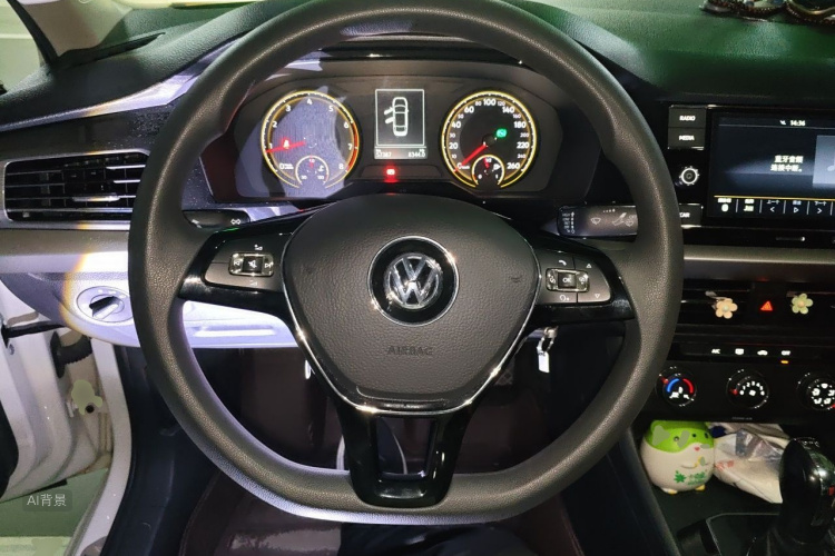 Volkswagen Lavida 2019 car image #12