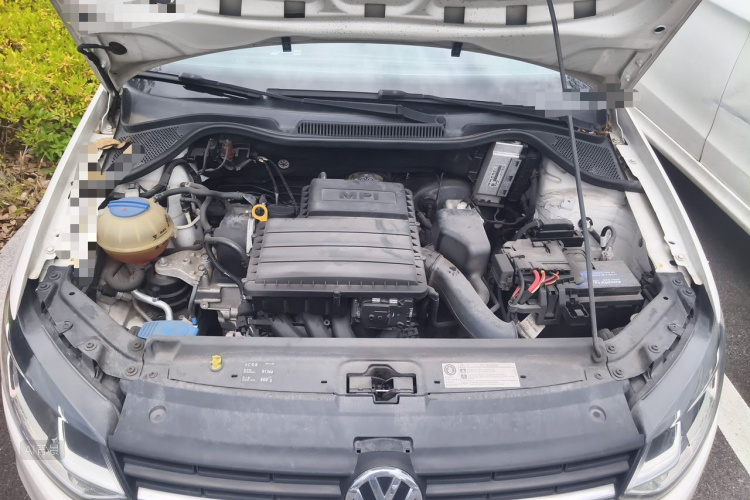 Volkswagen Polo 2016 car image #22